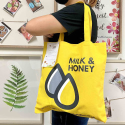 Milk & Honey Gift Bag with Gift Card