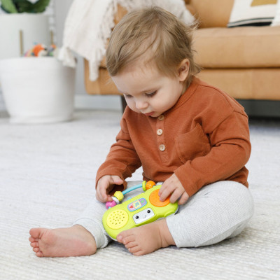 Infantino Music & Light Pretend Mini Boombox